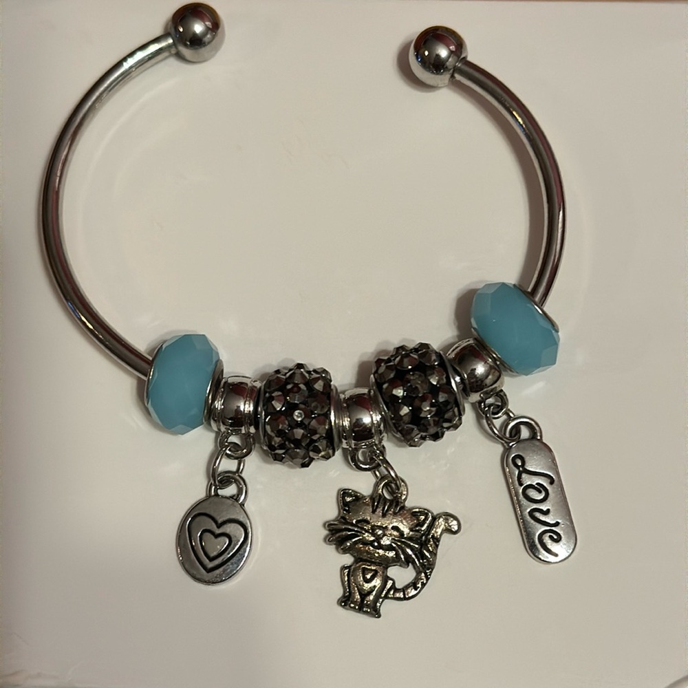 Beautiful hand made cat charm bracelet